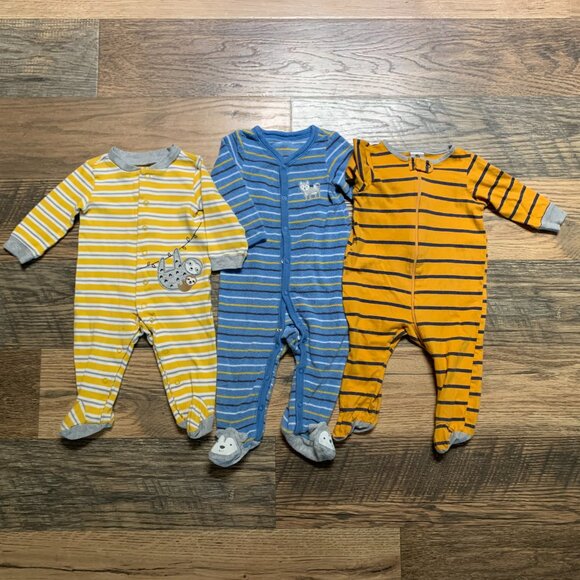 Set of 3 Size 3-9 months Footed Sleepers Gerber & Carter's - Picture 1 of 12